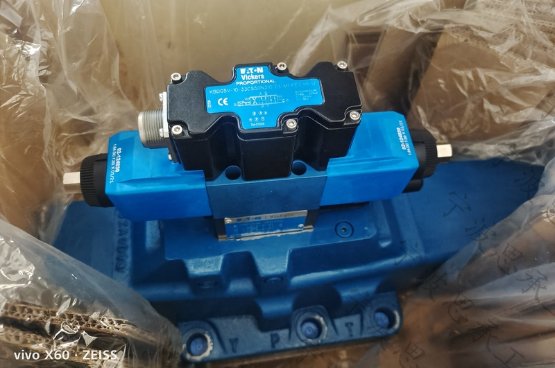 威格士比例阀KBSDG4V-5-92L-25-M1-PE7-H7-11