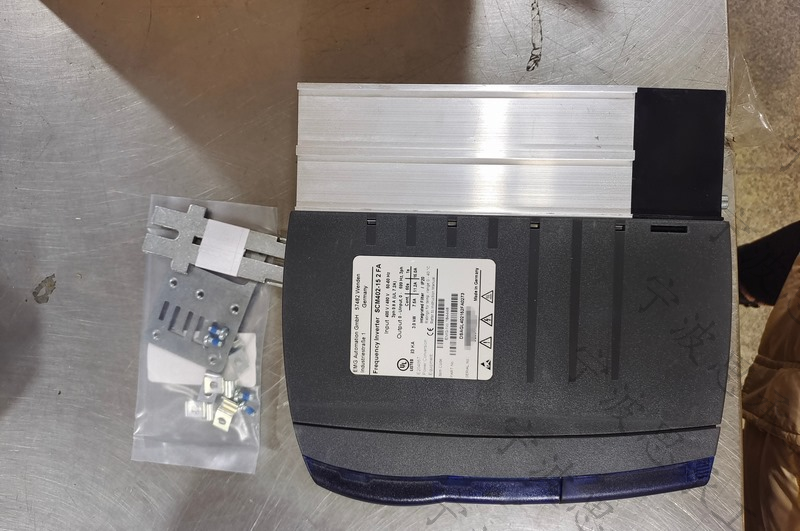 EMG变频器SCM 202 -15 2 FA