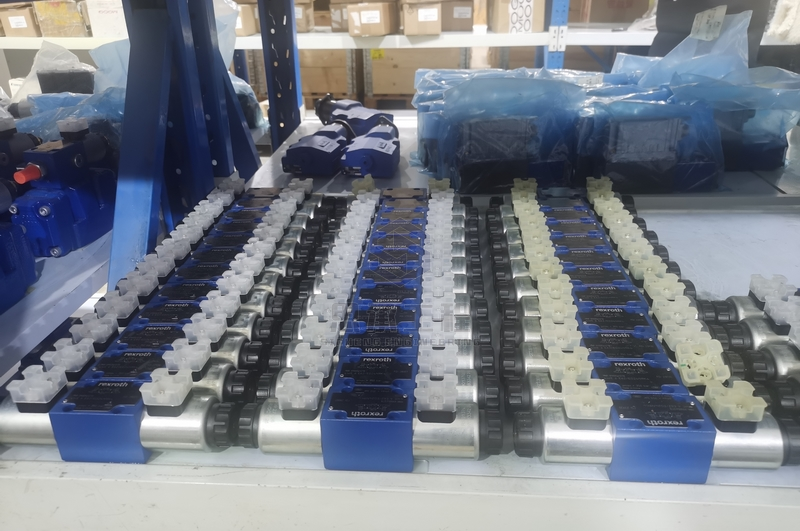 Rexroth电磁换向阀4WE6E6X/EG24N9K4